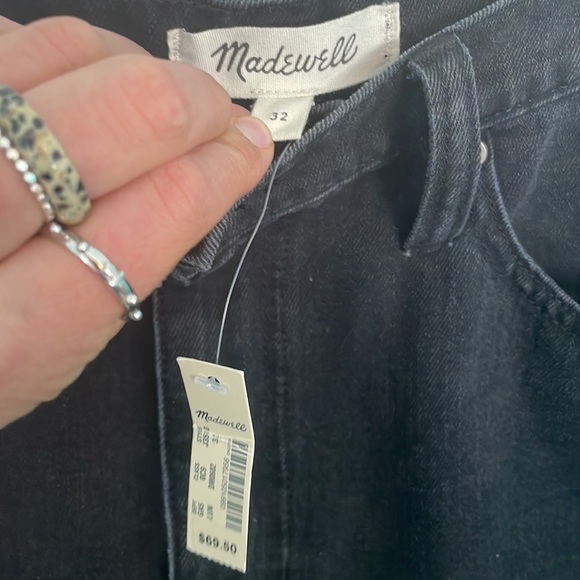 Madewell black denim skirt (never worn and has its original tags) 🖤 - Picture 3 of 3